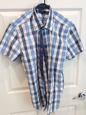 Sam's Blue & White Plaid Short-Sleeve Button-Down Shirt